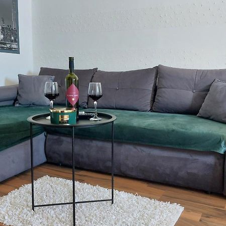 Apartment Zana Pirovac Extérieur photo