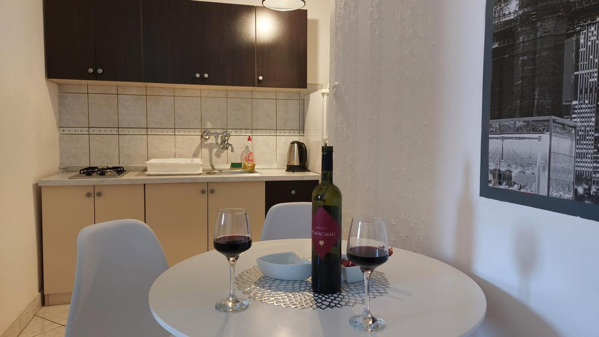 Apartment Zana Pirovac Extérieur photo